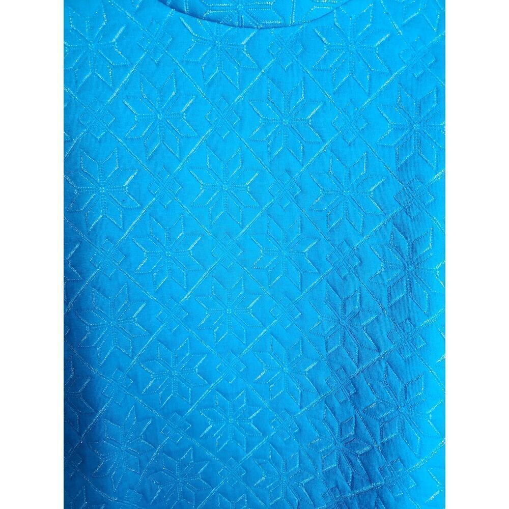 T By Talbots Mockneck metallic Quilted Sweatshirt sz M snowflake detail nordic - Picture 2 of 9